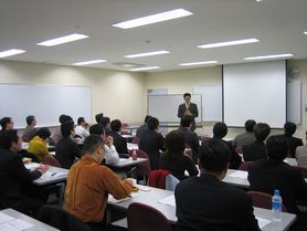 セミナー集客でコンサルタント・士業・コーチ・講師の顧客獲得を考える